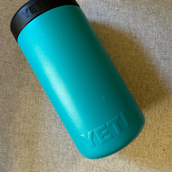 YETI Aqua Drink Holder - Picture 4 of 7